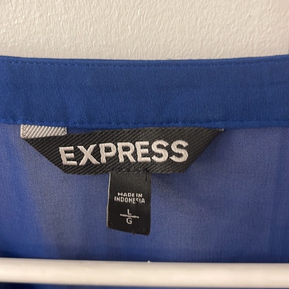 Pretty blue blouse - Picture 2 of 5